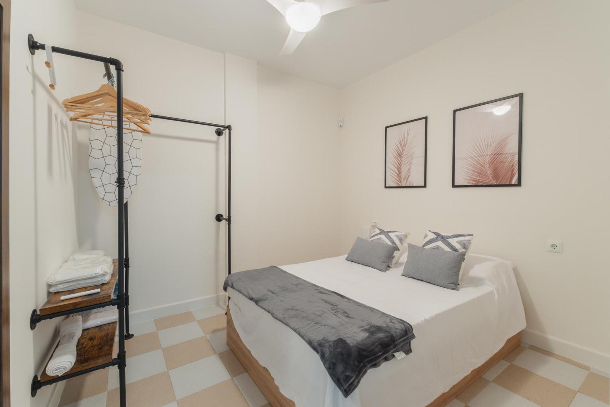 Luxe Apartment 1 In โรตา ภายนอก รูปภาพ