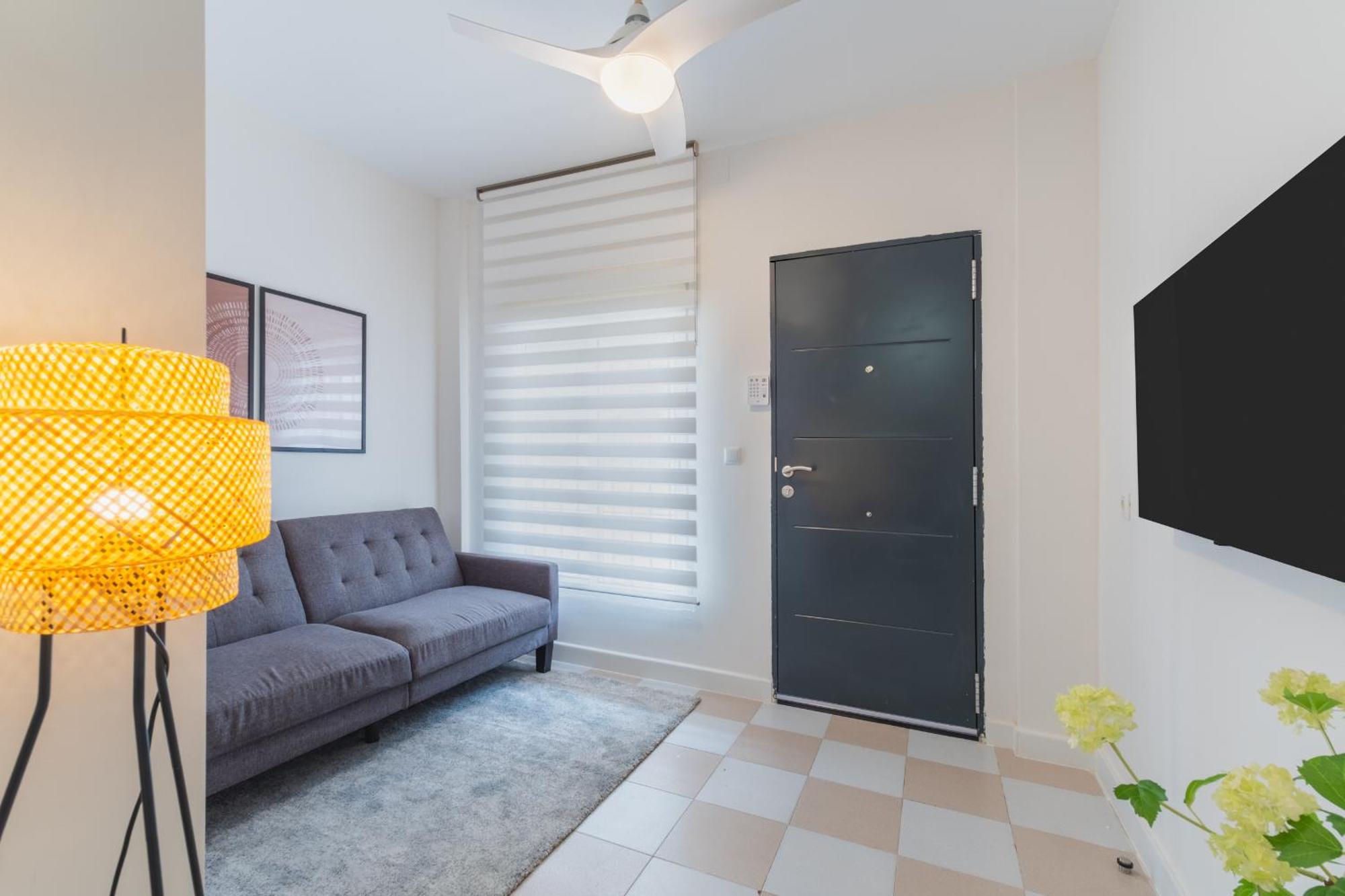 Luxe Apartment 1 In โรตา ภายนอก รูปภาพ